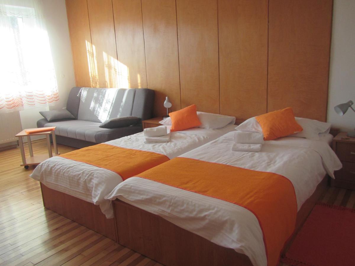 Pod Orehi Bed & Breakfast Postojna Eksteriør bilde
